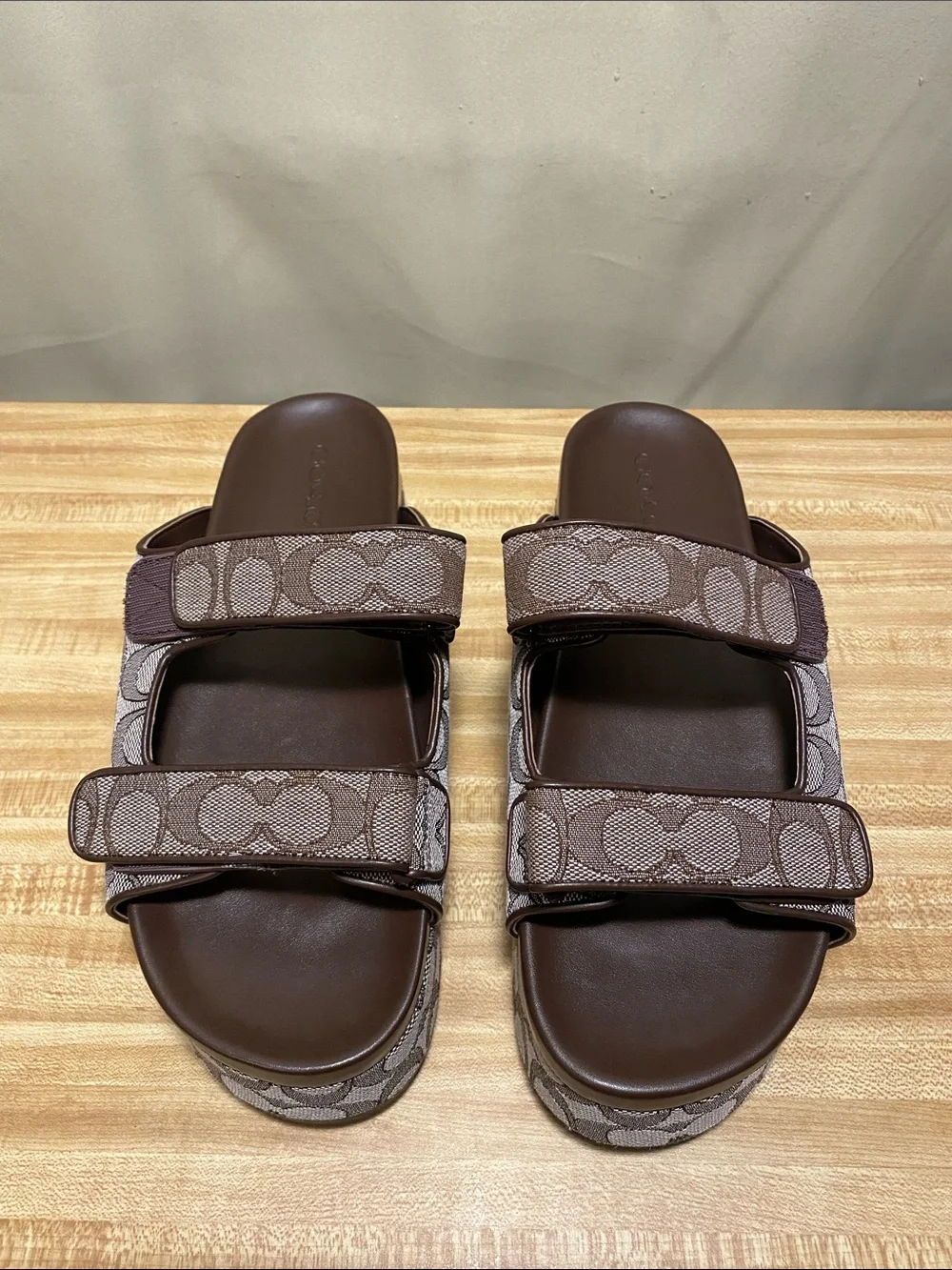 Coach Two Band Platform Slide In Signature Jacquard Oak Maple Women’s size 10B